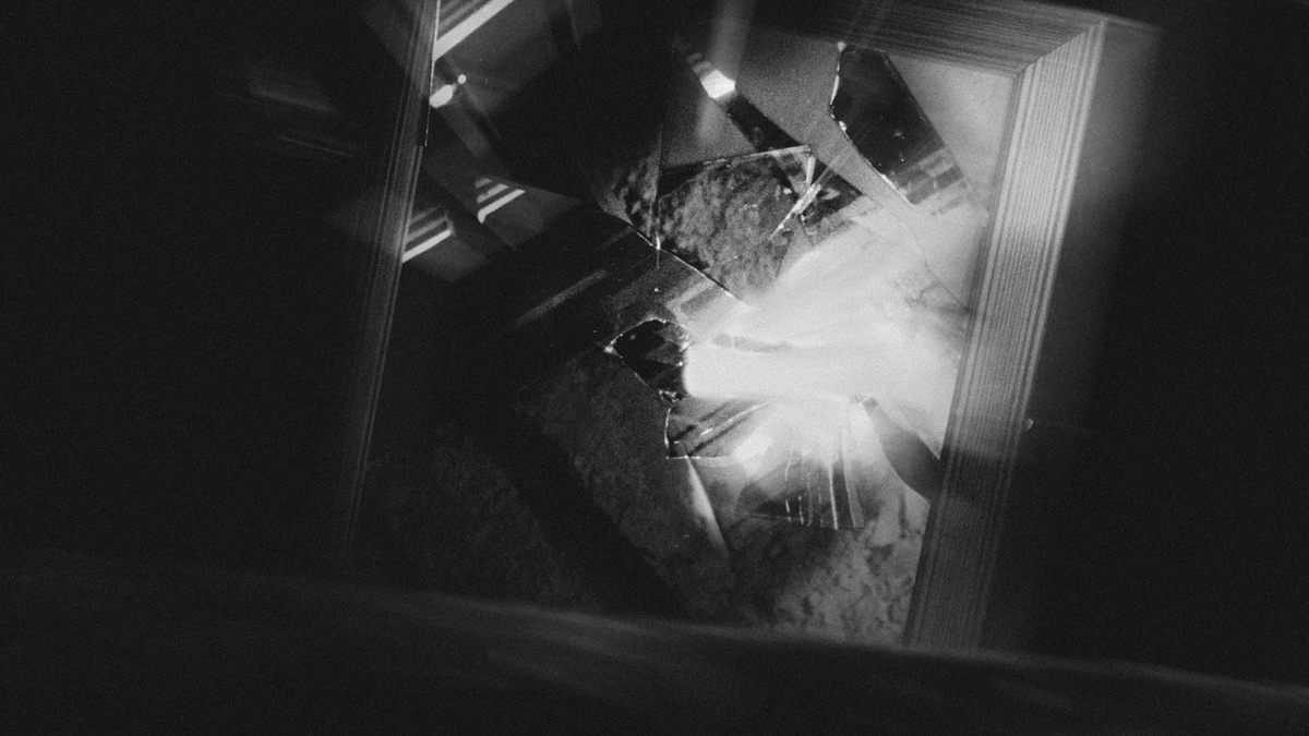 DJIIN (rock psychédélique), Mirrors (03/05/2024)